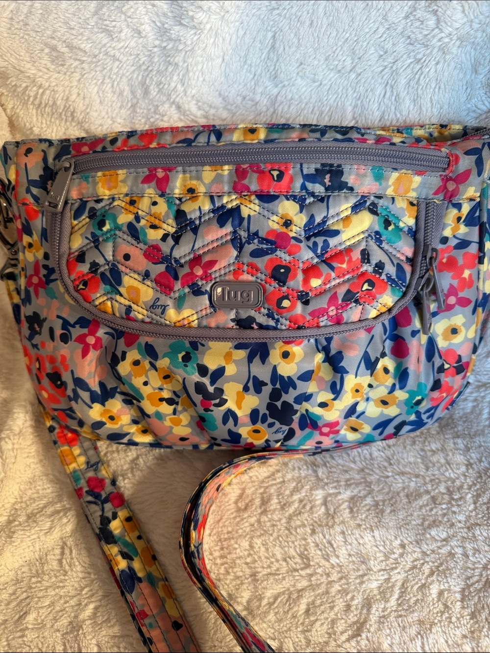 Lug Mamba Floral Crossbody Bag‎ Multi Color Quilted RFID Organizer Travel Purse